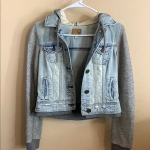 Jean jacket with hood